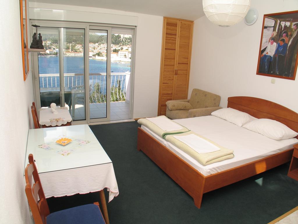 Apartments Bicanic Hvar Town Room photo