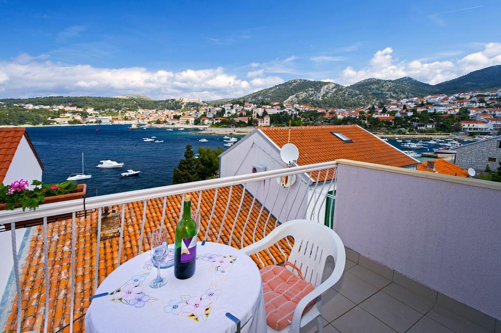 Apartments Bicanic Hvar Town Exterior photo