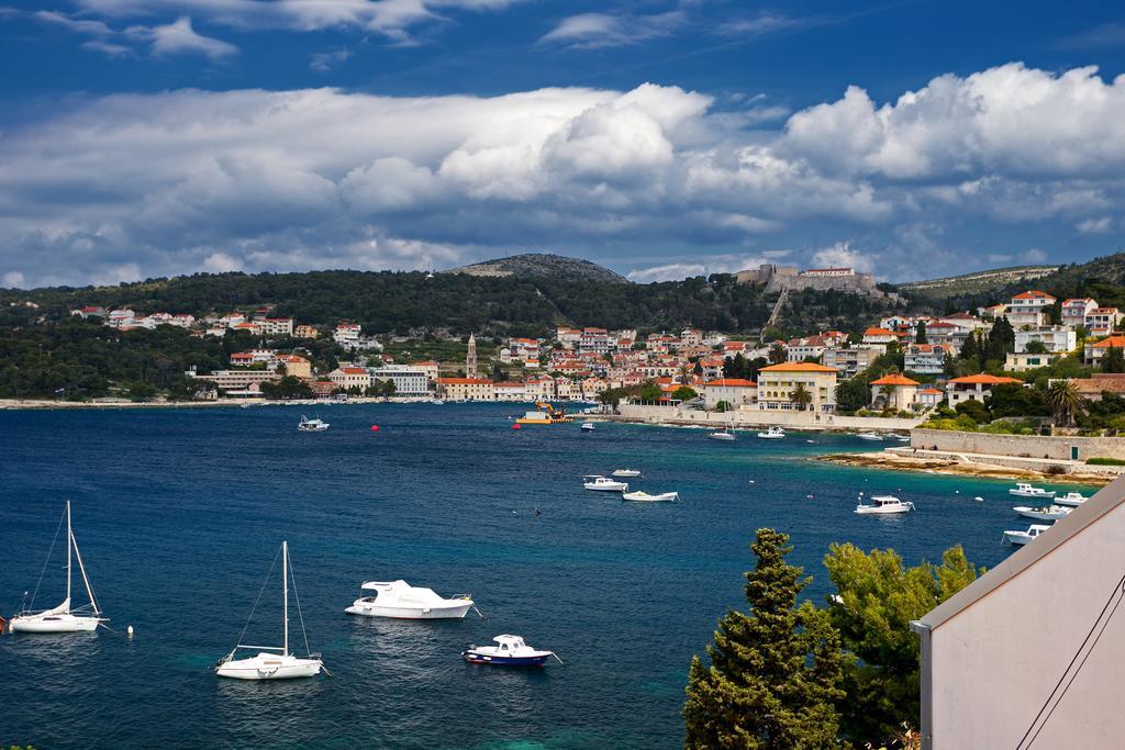 Apartments Bicanic Hvar Town Exterior photo