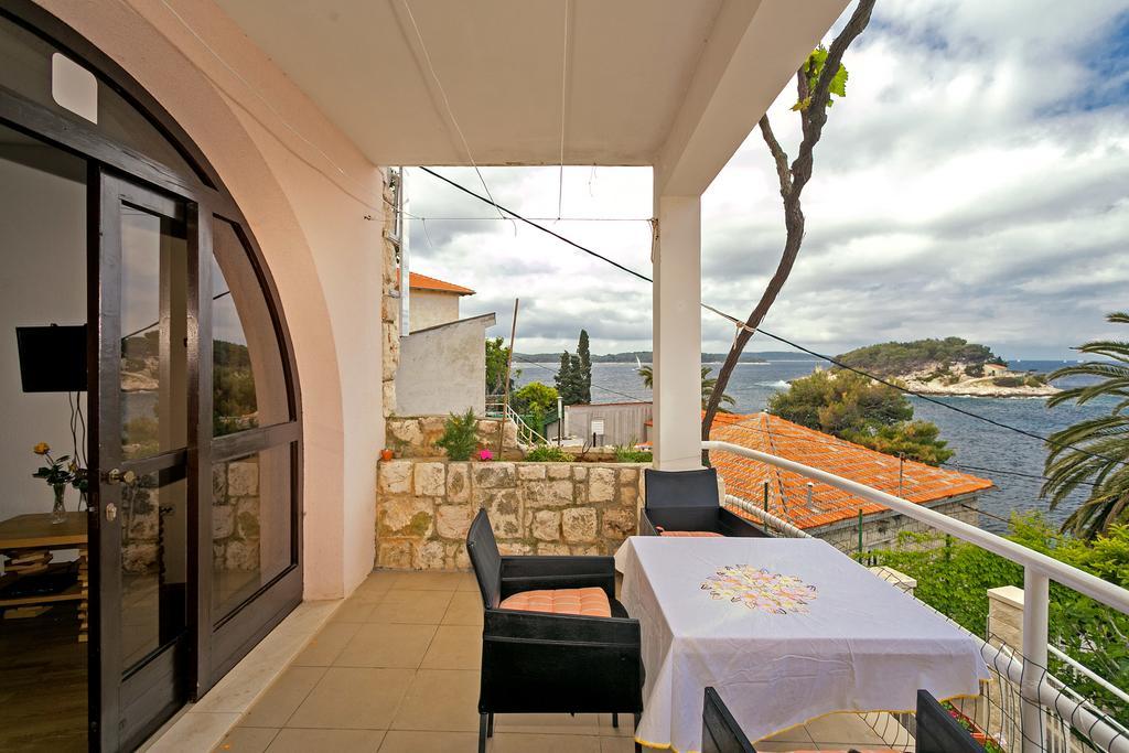 Apartments Bicanic Hvar Town Exterior photo